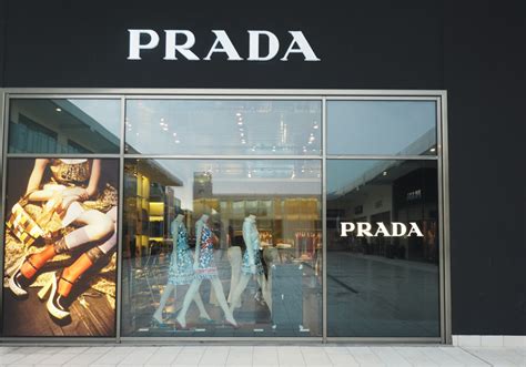 outlet prada le marche|prada factory outlet store online.